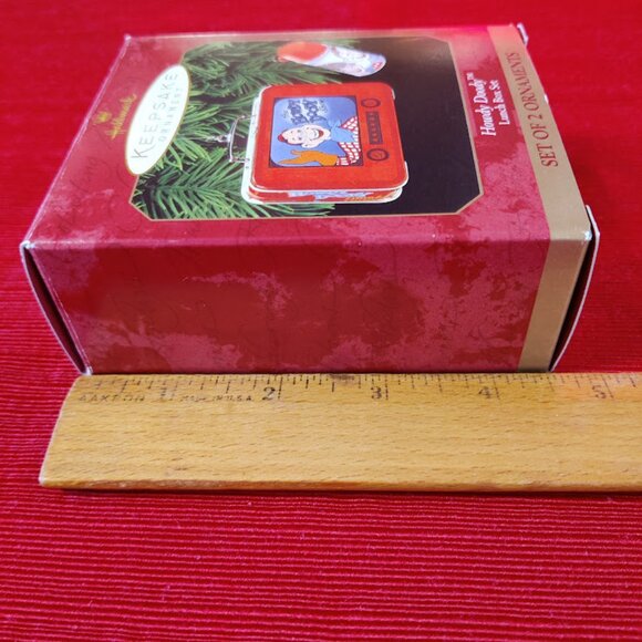 Vintage Hallmark Keepsake Howdy Doody Ornament Set - Lunchbox & Thermos - 1999 - Picture 14 of 14